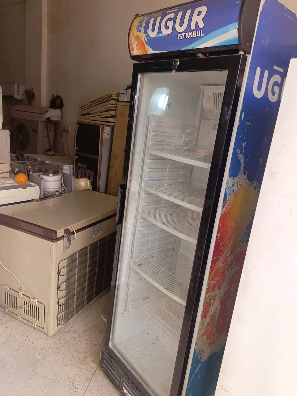 غراض مطعم للبيع فرن كهربائي غازي عارضه براد استعماال فقط ثلاث اشهر النضافه100%للتواصل اتصل على الرقم ***********
