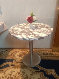 ميز طعام • ٧٠ سانتيم • الموصل الايسر