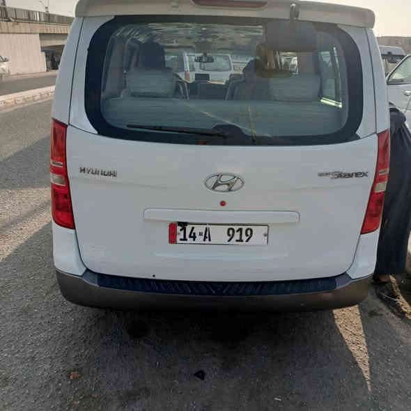 سلام عليكم ستاركس للبيع مديل 2012 سيارة كفالة عامة مفتوح تخم تاير دوشمة جديدة سدر جديد رقم انكليزي بسمي سنوية 27  سيارة بيهة خيط بخار بدون تنقيص السعر 155 وبيهة مجال
***********
