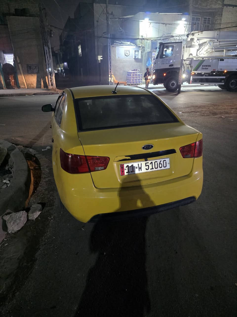 سلام عليكم سياره فورتي موديل 2012 وارد امريكي حادث جاملغ خلفي سياره تجفيت جديد وصدر امي خلفي جديد مشط ستيرن جديد بور وداينمو جديد سياره خير من الله نقص غاز تبريد بيه منضومه غاز   سياره بسمي تحويل ثاني يوم مكان السياره بغداد مدينه الصدر رقم الهاتف ***********
سعر 88 بيه مجال
