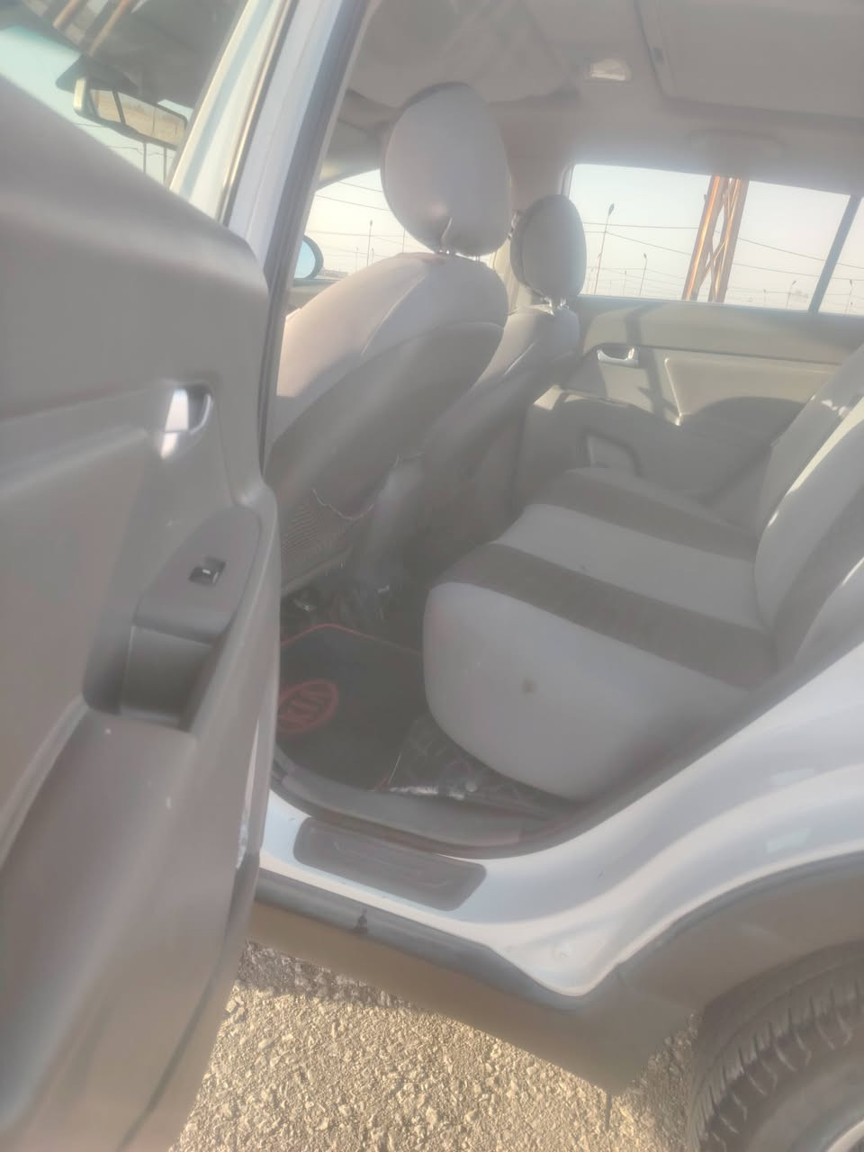 سلام عليكم
سبورتج ٢٠١١ رقم اربيل الدولي الجديد
مداور ثاني يوم
السياره مكفوله وخير من الله
نص فول
بانورامه
تايرات جدد
تدفئه تبريد شغالات
حداديه جديده 
مكان السياره الديوانيه قضاء ال بدير
***********
مكلف بلنشر
