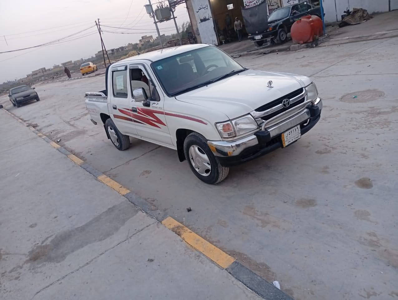 السلام عليكم البيع جمره موديل ٢٠٠٢ مكفوله كفاله عامه سياره جديده وجاهزه ماتصرف عليه الف رقم بصره مشروع وطني سنويه ال٢٠٢٨ سياره مال جناي لسعر ٩٨ وبيه مجال بصبط مكان ذي قار الرفاعي ترهم مروس بتك قماره***********
