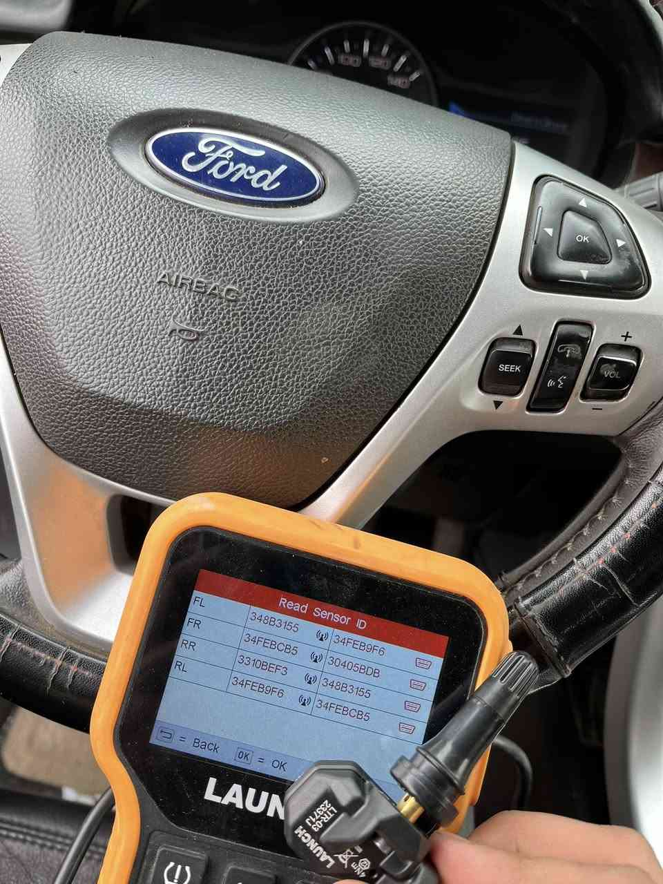 عرض خاص ولفترة محدودة جداً لنهاية العيد فقط ✨✨
تحطيم اسعار حساس تاير ضمان سنة استبدال 💯🔥

سعر التخم لاربع حساسات ٨٠ الف مع البرمجة فقط 💯💯بدل ١٠٠ الف 

العرض فقط لاربع حساسات ⚠️

� حساس ضغط الإطارات LAUNCH LTR-03 🔧
💡 الجودة العالية والدقة في القياس

✅ متوفر لكافة السيارات
✅ قابل للبرمجة و البرمجة مجاناً 
✅ ضمان على الجودة (ضمان سنة استبدال )💯
✅ سهل التركيب
  
   ‼️‼️السعر غير شامل التركيب ⚙️🔧

📍 متوفر لدينا في [محلات الهدئ]
📞 للطلب والاستفسار: [مراسلة الصفحة او الاتصال[***********]
�
