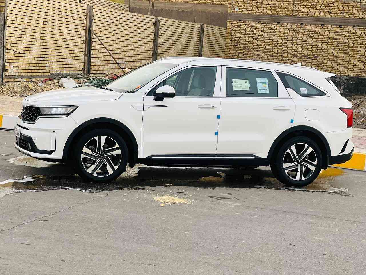 سورنتو ٢٠٢٣ خليجي ٦ سلندر رقم أربيل بأسم شركه تحويل وكاله ثاني يوم بيه ضرر بنيد صبغ وبارد بالباب ماشيه ١١٤ك السياره جاهزه كير ومكينه وتخم تاير وتبريد السعر ٢٤٥ وبيه مجال
 مكان السياره الناصريه للاستفسار الاتصال
***********
***********
