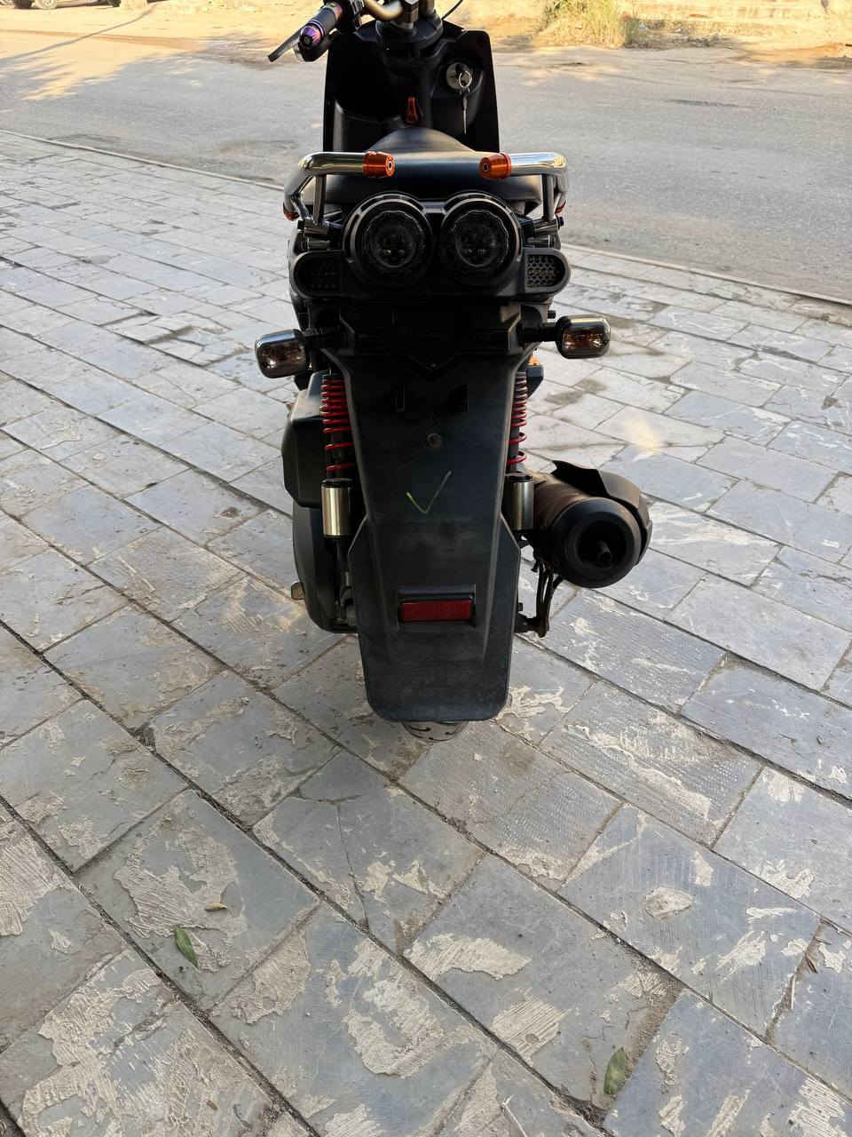 سلام عليكم شلونكم خوان سكنس جبلي 2013حديث كفر مميز دراجه مزوده خير من الله تزويد بلادي صدر ذهبي سكان كلجات سبايدر دراجه ياخذه جناي كون ما يذب عليه ربع الله شاهد دراجه مكفوله من كلشي مكينه ضمان سبوع اذا مفتوح بيه برغي مكاني البصرة قضاء الهوير طبعن سعرها يخوان 1650 رجائن شراي بيك خير او تدلل مو شراي لا تشلع كلبي فدوه اروحلك هاذ رقمي ***********
