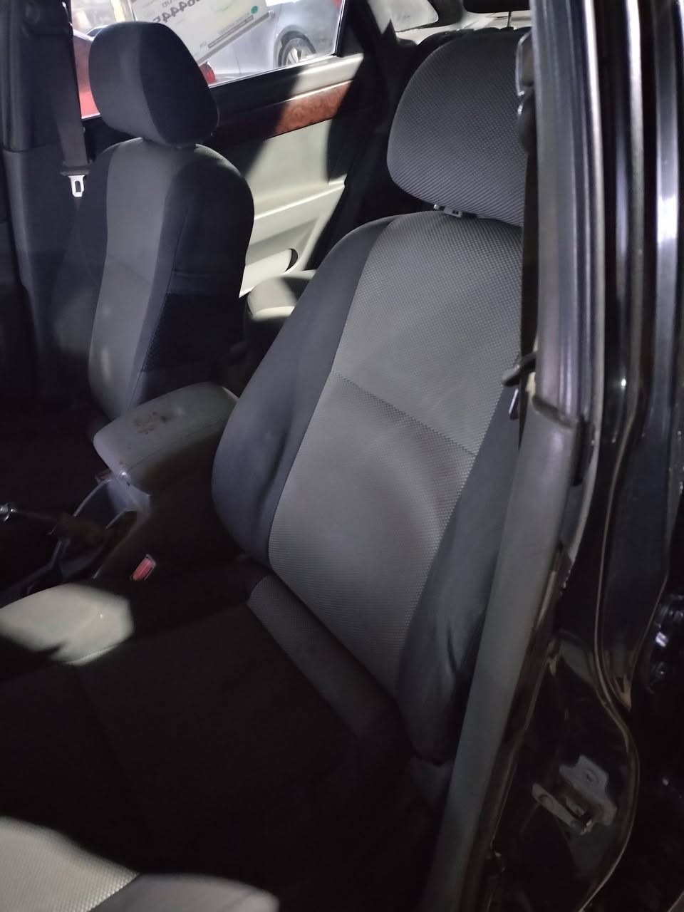 السلام عليكم اوبترا موديل ٢٠٠٦ مكينة وكير شرط السياره بيها صبغ جملية صحبها موجود يحول رقم انكليزي عيعوها هزة من اتحول بسمك السعر ٥٥ بيها مجال رقمي ***********
