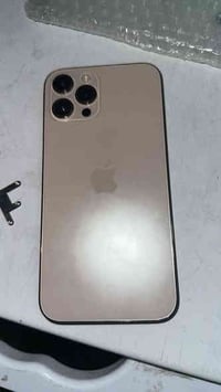 ايفون ١٢ برو ماكس  محتاج شاشه وبطاريه  الجهاز متروك صارله سنتين  شبي م...