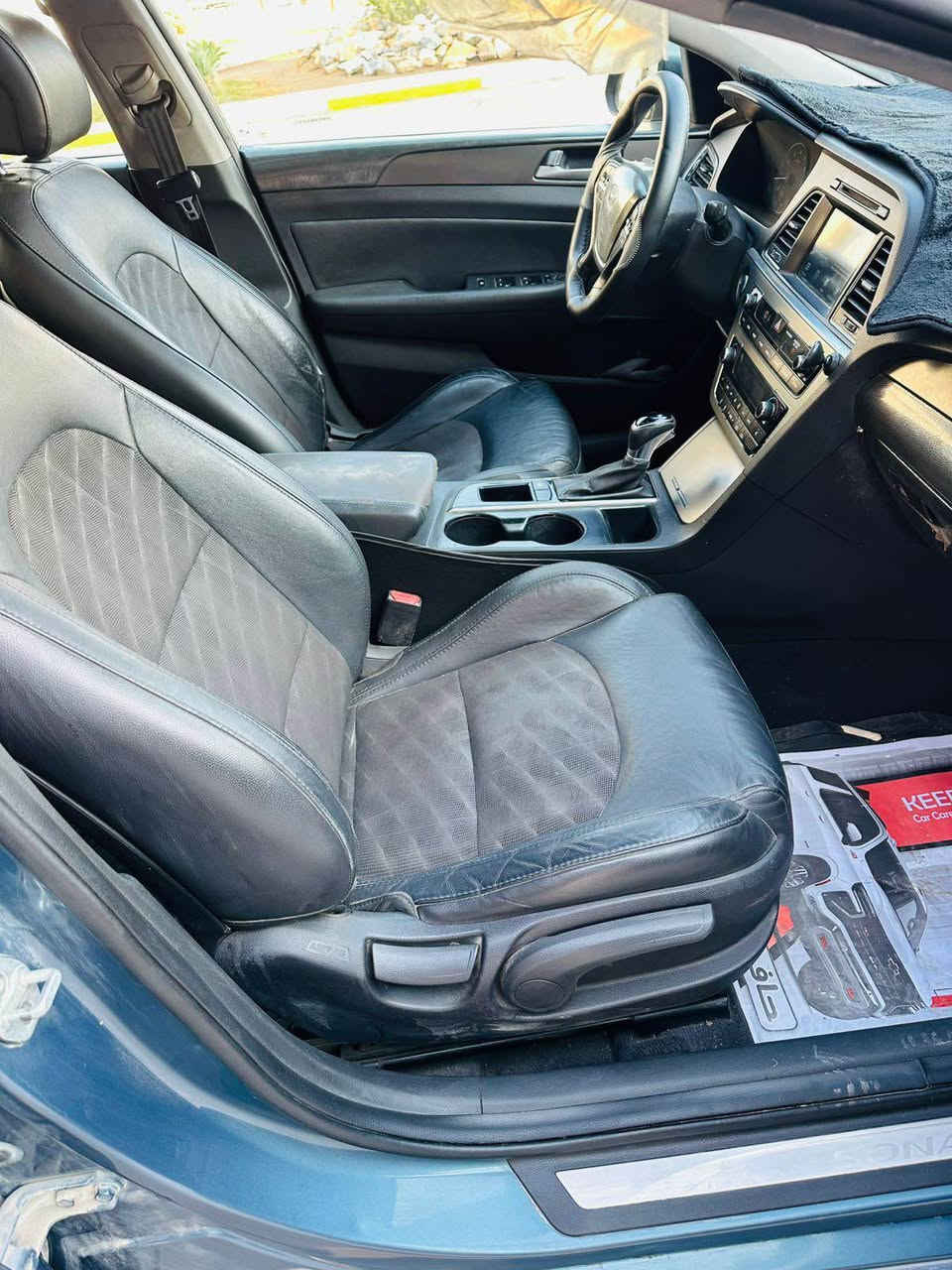 السلام عليكم
بيع  نقد فقط 
❌لاقسط  ولا مراوس ❌

سوناتا  موديل 17  فول 1/1  
ماشيه 106 ميل 
شرط تراي الزيرو كفاله من اي نقص 
رقم شمالي  بأسمي 
تحويل  او وكاله مباشر 
بصمه ابواب وبصمه تشغيل 
كشنات  كهرباء +تدفئه تبريد +جلد
شاشه كامره دواره بلاد فول تحكم ستيرن سستم صوت  دمام
3 انضمه قياده سبورت ايكو نورمال 
لد نهاري ، اناره يدات  والمري الخارجيه
شاشه اعطال وترحيب  
شفتات ستيرن 
سيدي جنجر 6 اقراص +بلوتوث فلاش اواكس
بجم زينون 
بعد بيها هوايه مواصفات 

مكينه كير كفاله ، صدر خلفي امامي جديد تخم تاير جديد
 تدفئه شغال تبريد منضومه جديده مابيها اي نقص 

السياره حادثها تساقط اشجار تكم بيها معجون  مصبوغ عام  بجم كبس  لغود شواصي كفاله حوض مكفول

السعر 105 
مكانها بغداد الكاضميه 

*********** بغداد, العراق
