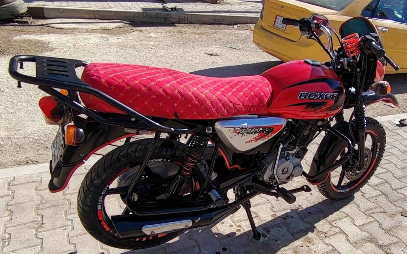 السلام عليكم
درجة بوكسر مرقمه قادسيه ديوانيه مداور ثاني يوم بسمك موديل 23 تايرات امامي وخلفي جوبلس دراجه نضيفه شوفت عينك تجي تأخذه تفحص وين مايعجبك سعر /  مليونين و 250
مكاني ديوانيه ***********
