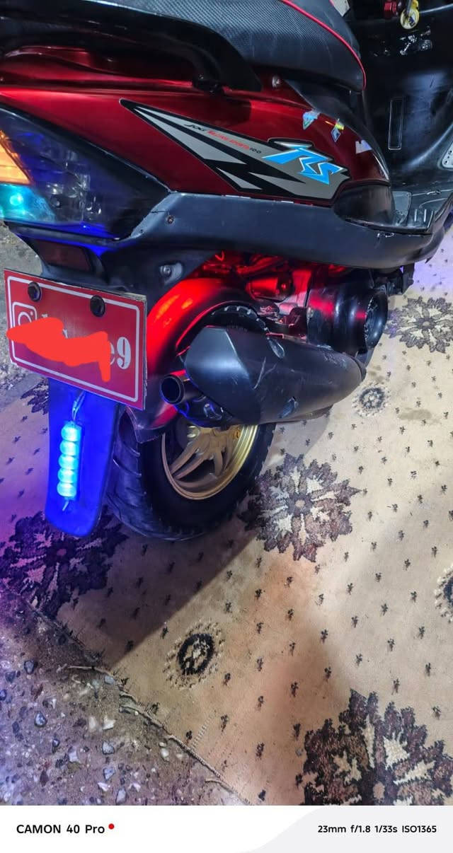 سلام عليكم دراجه ماكس ما ناقصه اي شي مرتبه وحلوه غراضه جدد مكينته ناعمه سريعه ماناقصه اي شي شغل سلف وطلع مكينته مفتوحه مره وحده السعر 780 وبيه مجال مكاني التنومه شط العرب رقم ***********
