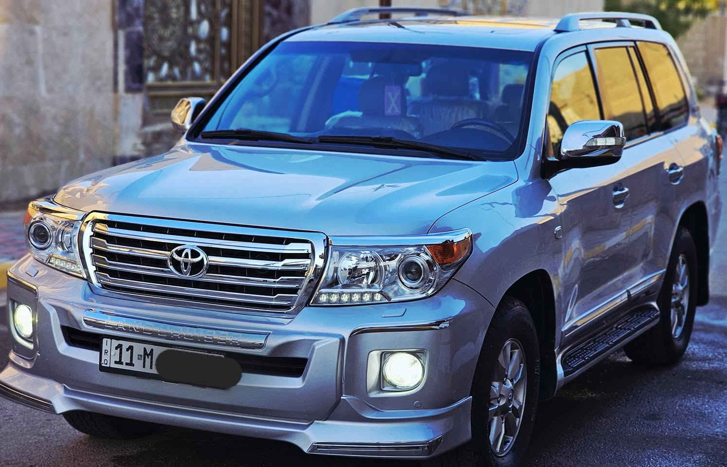 لانـدكروز 2011 ستينيه اصل رقم بغداد مميز ماشية 153 حقيقي 
كفاله عامه من الصبغ والتبديل  السيارة وضع شركة للجناي ماكو نقص برغي
محرك V6 
تحكم استيرن
كاميرا
شاشة كبيره
حساس امامي خلفي
بصمة بوب
فتحة سقف
منضومة زنون كامله
مواصفات الستينيه معروفه فول واحد ع واحد
السيارة احلى من الصور وانظف الستينيات الموجوده
السعرر((305))بي مجال اتصل ع الارقام
***********
***********
***********
