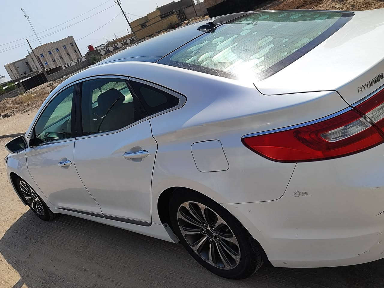 ازيرا خليجي فول موصفات معوقين وخلصه هسه حره ومعوق يحول موديل 16
السعر 125 وبيها مجال قليل 
***********
