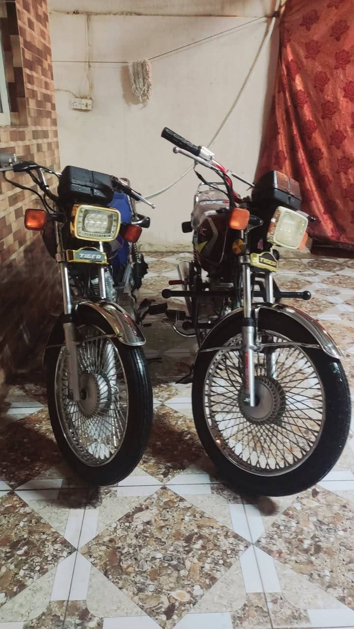 سلام عليكم ماطور تايكر البيع الماورني 2020ماطور نصيف مفيس موجود او ازرك 2021منفيس موجود ماطور شرط ما مفتوح مايرمنيه كلهم شغالين ماكورت 2هم شرط انضاف سعر خاص  ***********
