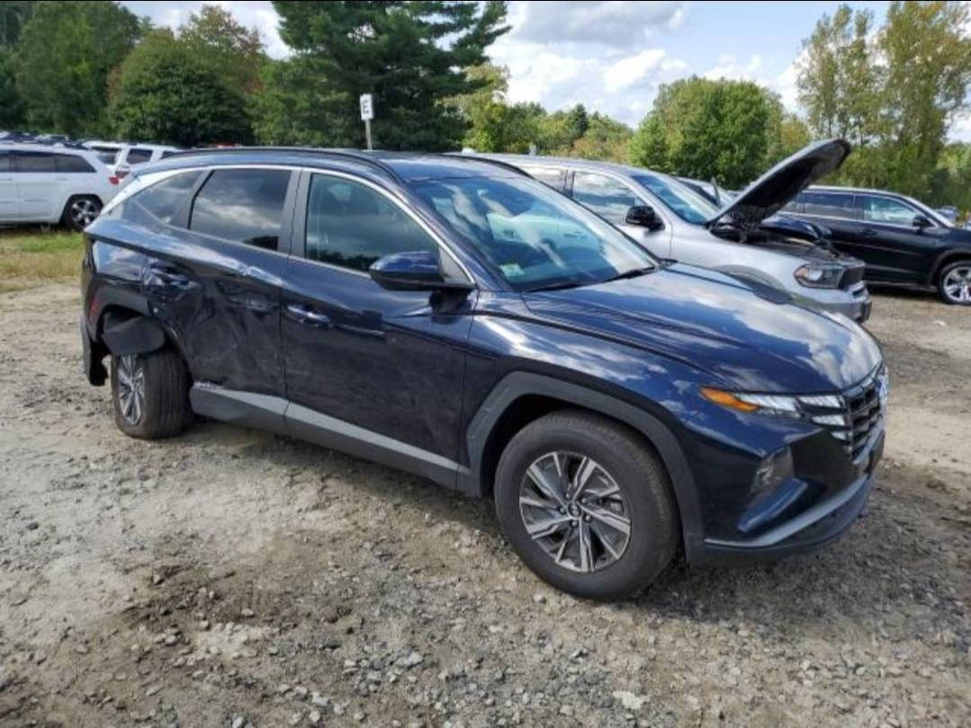 توكسان موديل ٢٠٢٤ هايبرد الحادث مثل ماموضح بالصورة بعد يومين طب العراق حادثها كلش خفيف ابيعها على حادثها السعر 18600$ حره موبايل *********** الفلوجة, الأنبار
