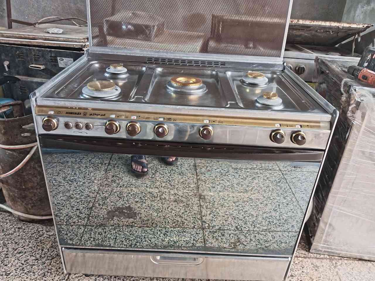 اسعار تنافسيه شرط نص سعر سوك🔴🔥
يا الله 

وصول وجبه جديده طباخات من اجود نوعيات

درجه اولى باب اول باله

 شرط الفحص والضمان 

طباخات كلششش نظيفه اخو الجديد ومثل ما موضح ب صور 

نظافته 95٪

ناره خمس مشاعل وافران شرط الفحص نار زركه 

وضمان 

تفحص وتاخذ ضمان سنه 

للتواصل والستفسار تفضل خاص وتدلل 

***********

*********** 

او الاتصال على الارقام ومراسله واتساب 

العنوان 

سوق شيوخ شارع لطفي 

ورشه ابو سيف لطباخات 

معلومه اضافيه اراوسك بطباخك الي عدك ان كان قديم متروك اراوسك مو مشكله وافرقلك من سعر 

تواصل اكثر تفضل خاص وتدلل

يوجد توصيل ✨💜
