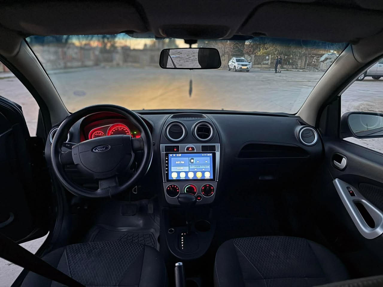 فۆرت فیگۆ 2014 ئۆتۆماتیك دووپارچە بۆیاخ بێ دەعم و لێدراو سەنەوی بەسەرنەچووە کاڵبونەوەی 
نی یە گێرو مەکینە و تەبرید بەشەرت چوارتایەی تازەی لە ژێرە 72 گەڵا معامەلەیەکی کەم ماڵی فەقیرە هیچ مەسروفی تیانی یە بەشەرت . سۆنەرم داناوە 
*********** = *********** حلبجة, السليمانية
