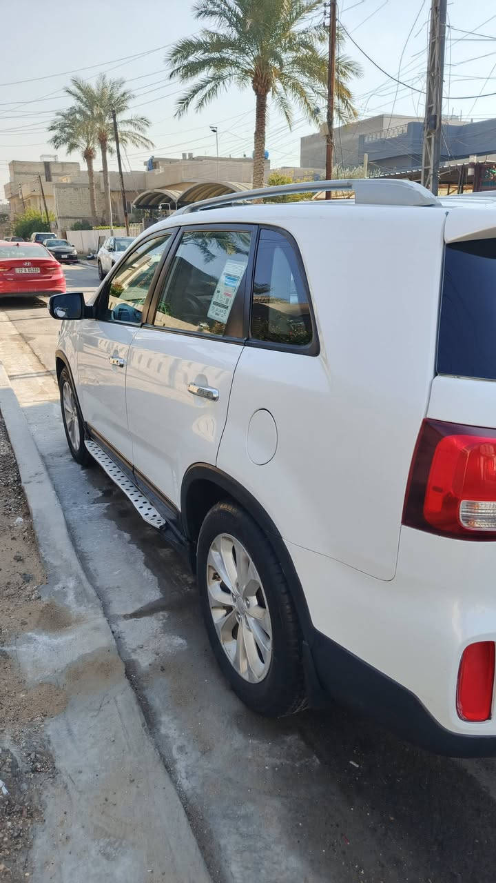 السلام عليكم للبيع كيا سورنتو ٢٠١٤ امريكي صور السونار بلمنشور السياره فول عده البنوراما السياره بصمه جلد كشن كهرباء تتفأه بلكشنات اشيار ترحيب تبريد  شاشه ومناخ منفصل  بردات سياره بعد بيه موصفات 
مكينه ٦ سلندر مكفوله كير مكفول تخم تاير باتري جديد السعر١٤٠وبيه مجال بصيط للستفسار ***********مامتوجد خاص اتصال فقط بغداد الطالبيه
