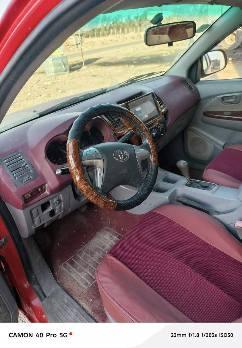 سلام عليكم للبيع تيوتا هايلوكس موديل 2013 كير اوتماتيك رقم صلاح الدين الماني تحويل مباشر السياره مصبوغه حزام للاستفسار *********** مكلف بلنشر
