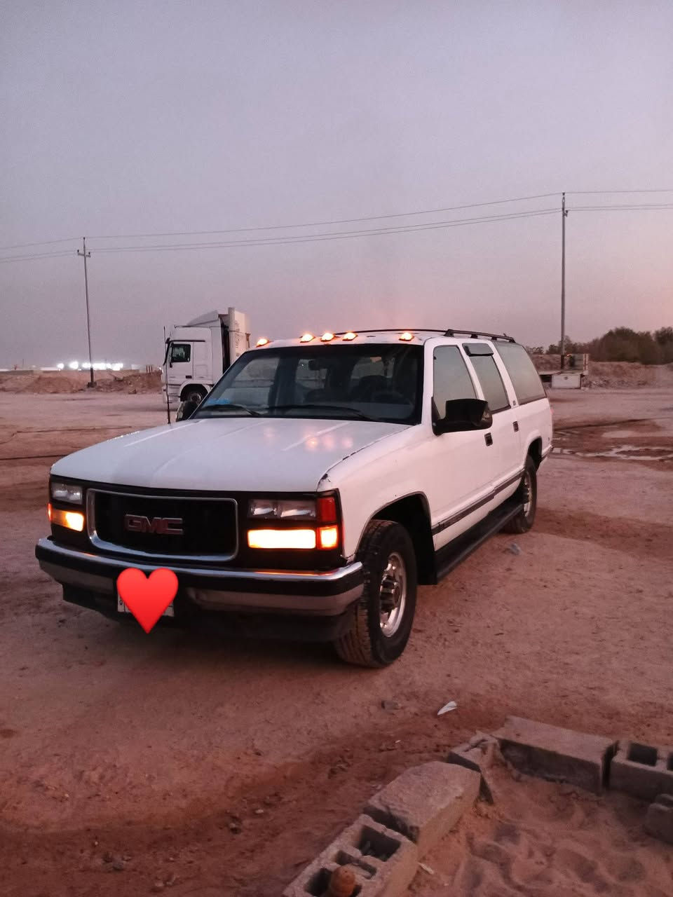 سلام عليكم يوكن البيع موديل 1992 سياره محرك 350 وكير 1000 مكينه وكير كفاله حداده كهربيات من طول الطول كلهاا شقاله تبريد ثلج سياره خير من الله سياره تخم تاير  مكفوله من صبق سياره بلاديه سعر 35 وبيها مجال بصيط الرقم ‏‪***********‬‏ مكان السياره البصره الزبير رقم السياره بغداد الماني
