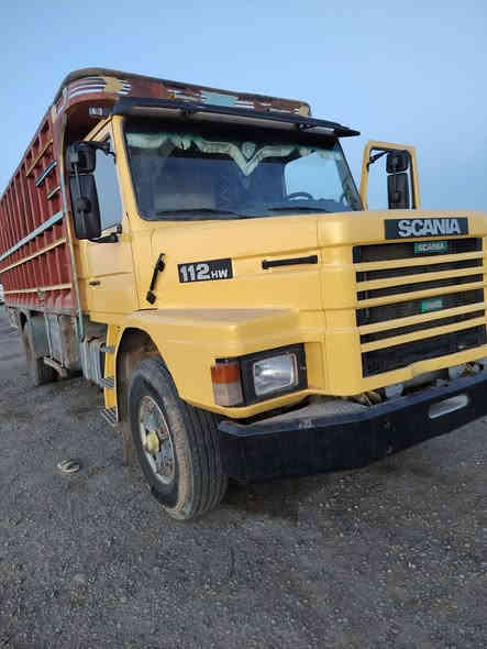 سكانيه للبيع112جاهزه من كلشي محرك مجفت جديد وبنب ونوزل جديد تخم تاير جديد سبيرات ثنين داخله هزه مشي معامله رغم نكلبزي رغم الهاتف***********
