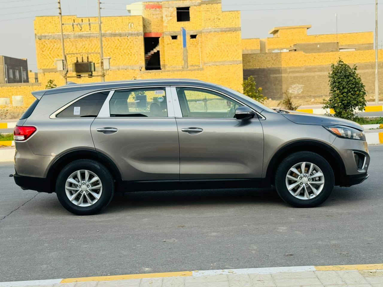 السلام عليكم
سورنتو موديل 2016 بغداد بسمنه سنويه لغايه 2028
السياره وارد امريكي ضررها جاملق فقط بدون ضرر داخلي والباقي كفاله عامه
مةصفات نص فول
4سلندر
ماشيه 90
السياره مكينه كير تبريد حداده على وضع الشريكه اي نقص مابيها وشرط احلا من صوره
العنوان البصره
السعر 150
رقم ***********
رقم *********** البصرة, العراق
