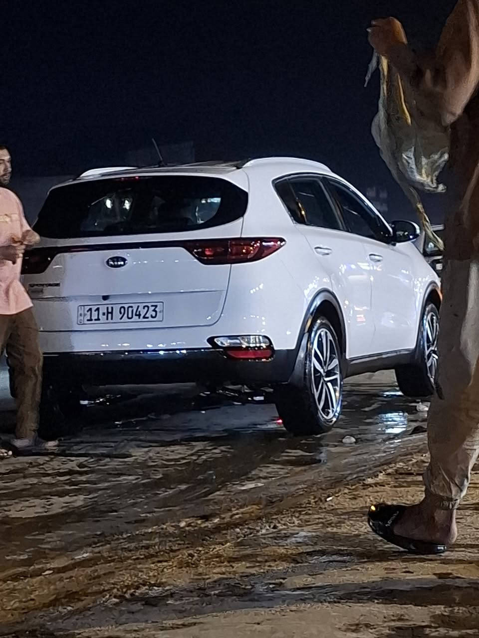 السلام عليكم ورحمة الله وبركاته
سبورتج 2019 شكل ل20
مكفوله كفاله عامه  بمسي تحويل مباشر 
موصفاته معروفه 
تحكم سترين مثبت سرعه كير محرك مكفولات 
تخم تاير ماشيه ١٤٥ 
عنوان بغداد بسماية  السعر ١٩٥ وبيه مجال حك جيه 
***********
