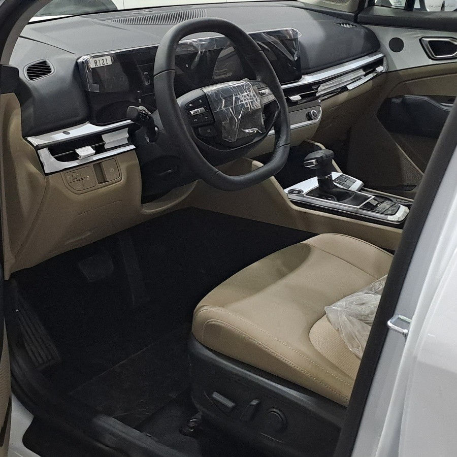 ♦️ كيا سبورتج الشكل الجديد  2️⃣0️⃣2️⃣6️⃣ Kia- Sportage ♦️

♦️فتحة سقف بانوراما بصمه+ كراسي كهرباء + صندوق كهرباء ♦️🚘

خاضعة لضمان الصيانة من شركة نم.
خمس سنوات أو 100,000Km

اليكم التفاصيل الآتية:

☑️ خليجي
✅️زيرو 
☑️ الموديل 2026
✅️ سعة المحرك 2.0L 
✅️ مرتبط بناقل حركة أوتو 6 
☑️ مفتاح التشغيل بصمة
☑️ تشغيل عن بعد 
✅️ بصمة دخول الابواب
✅️بانوراما 
✅️رادار نقطه عمياء 
✅️تبريد شاشة 
✅️ عدد AIR BAG 4‼️
☑️ حساسات أمامية 
☑️ حساسات خلفية
✅️ لايت زينون + LED
✅️ كشافات 
☑️ بك لايت LED
☑️ حجم الاطار 235/50R19 
✅️ ويل كب 19
✅️ 4 دسك
☑️ ماسحة خلفية
☑️ اريل نفكيتر 
✅️ دشبول شاشة 
✅️ شاشة Apple Car play and Android auto 
☑️ كاميرا دوارة
☑️ المقاعد جلد اخضر + شاموا اسود 
✅️ حركة المقاعد الأمامية كهرباء
✅️ تدفئة المقاعد الأمامية 
☑️ تدفئة المقود 
✅️ مثبت السرعة Cruise
✅️ المودات والأوامر الصوتية
☑️ أوضاع القيادة  Drive Mode
☑️ فحص أنظمة السيارة 
☑️ حساسات اطارات 
✅️ شفتات مقود
✅️ قطعتين تبريد
✅️ هاند بريك بصمة 
✅️ ا ABS
☑️ ا Auto Hold 
☑️ ا ISO Fex 
✅️ نظام مانع الانزلاق
☑️ نظام نزول المنحدرات
✅️ اشارة في المرايا الجانبية
☑️ مخرج منفذ الطاقة 
☑️ ا  Bluetooth / USB
✅️ بردة خلفية 
✅️ شاحن هاتف Wairlees
☑️ تطعيم الدواخل ألمنيوم 
✅️تطعيم الخارج اسود لماع
✅️مري اسود لامع
✅️شباك برونز 
✅️دفيوزر برونز 
☑️ويل كب اسود 
☑️مقاعد جلد 
☑️دركة خياط 

 أبعاد السيارة :
1️⃣ الطول 448 cm
2️⃣ العرض 187 cm
3️⃣ الارتفاع 167 cm

🎁السعر 40,650,000د.ع شامل الترقيم بغداد 🎁

مجموعة عراقنا لتجارة السيارات 

العنوان : بغداد معارض البياع 

اشتري بثقه💯🌹

***********

رابط الصفحه 

https://www.facebook.com/profile.php?id=61557668616037&mibextid=ZbWKwL
