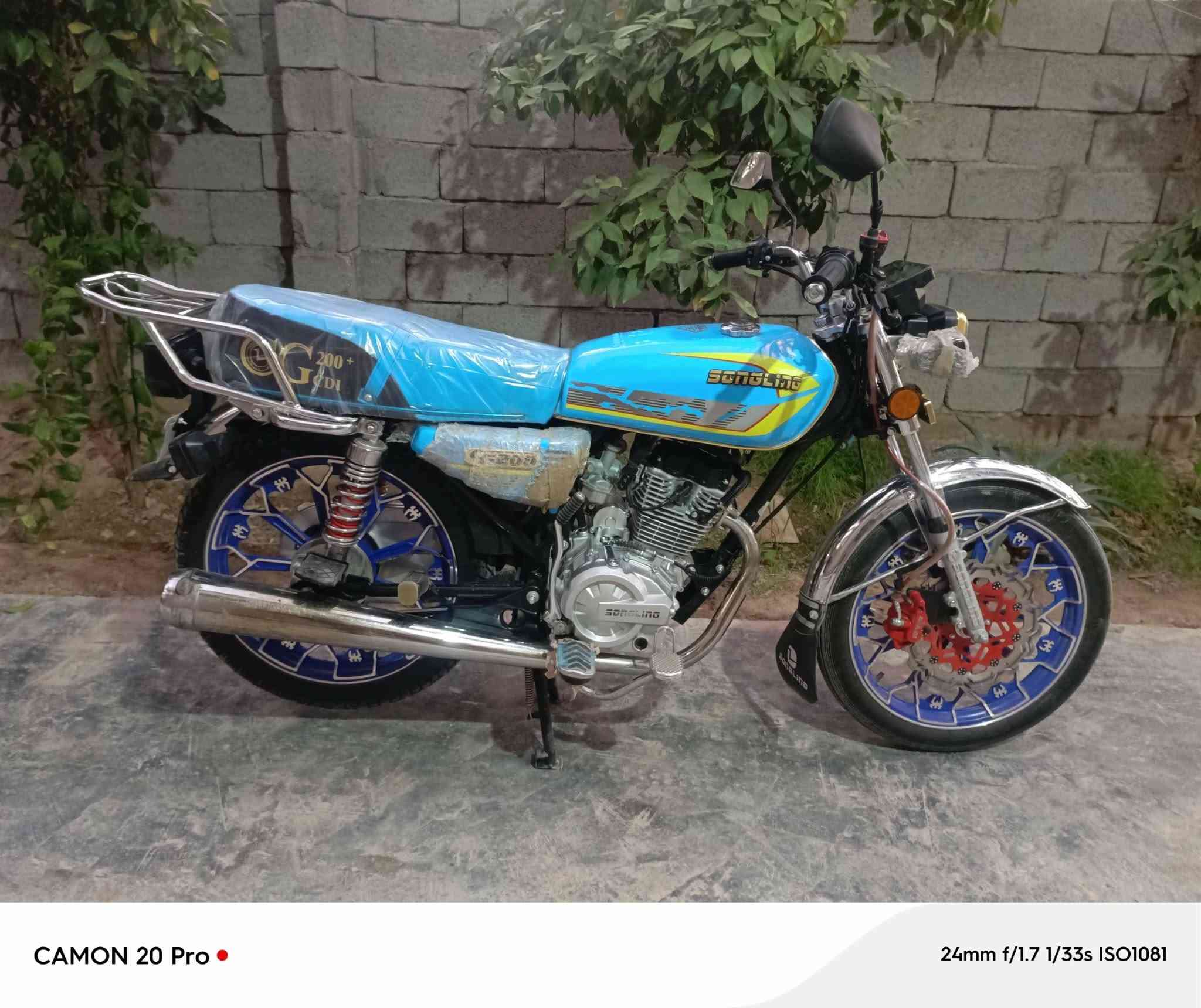 سلام عليكم سيفان مديل 2025محرك 200 زيرو لدراجة مماشية لون مميز بصمات سويجات كاملة اوراق كارتوني مكاني ديالى بعقوبة قرب جسر خرنابات 730وبيهة مجال حك لجية ***********
