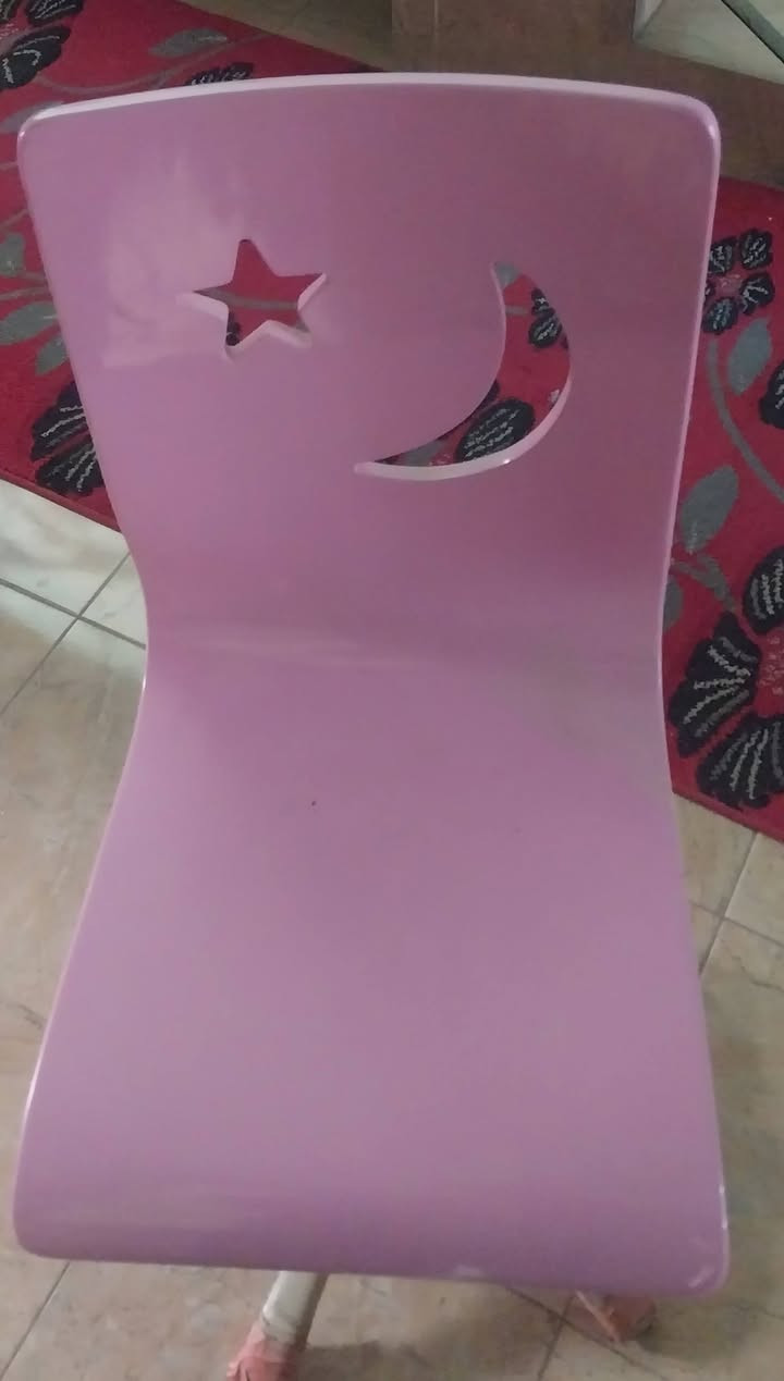 السلام عليكم
غرفة اطفال 
السعر ٣٠٠


**إذا كنت صاحب هذا الإعلان وتريد حذفه لأي سبب، رجاءا أرسل رسالة إلى الدعم الفني**