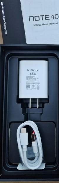 شاحن انفنكس • شحن سريع • 45 واط