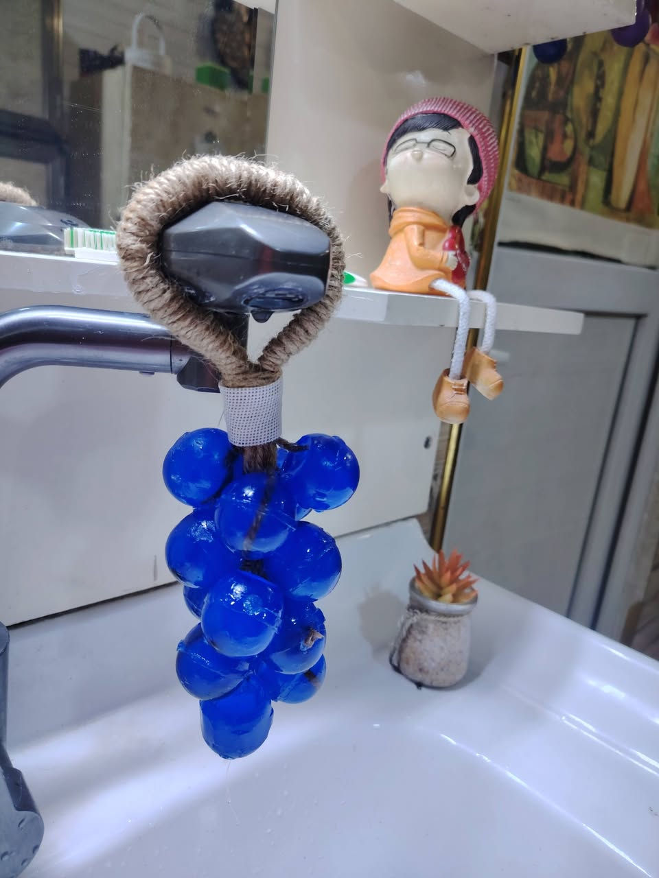 بنات متوفر صابون ع شكل عنقود عنب يجنن شكلاً وعطراً
بنات عطرة فواح ويترس المكان كلش طيب😍
هذا غير شكلة المميز سعر 5 الاف فقط ❤️

توصيل متوفر كل محافضات 3 الاف شتنتضرون لتفوتون عرض رمضان 😍😍😍


**إذا كنت صاحب هذا الإعلان وتريد حذفه لأي سبب، رجاءا أرسل رسالة إلى الدعم الفني**