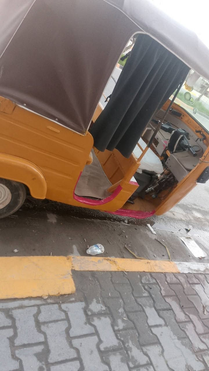 السلام عليكم  اخوان تكتك موديل 17
محرك مكفول من التبخير والتنقيص كشر نضيف السعر 3500 مليون وبيها مجال للشراي 
العنوان كربلاء الحر حي العسكري التواصل‏‪***********‬‏
