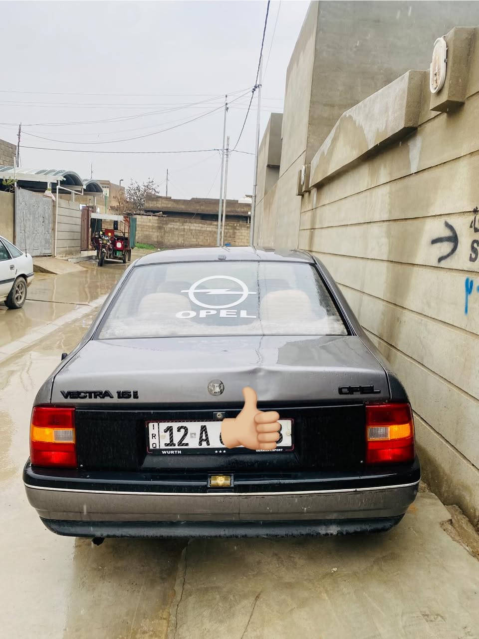 السلام عليكم اوبل فكترا موديل ٨٩ حجم ١٦ رقم جديد سنويه جديده ٢٩ محرك كير شرط كاربون بيها  شرط الوكاله وتحويل صبغ دوائره ودوسات فقط دوائره باتري جديد كهربائيات كلها شغاله داخلها جديد تتفئه حار سعرها ٣٦ وبي مجال ***********/***********
