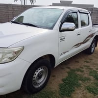 هايلوكس • ٢٠١٣ • صلاح الدين