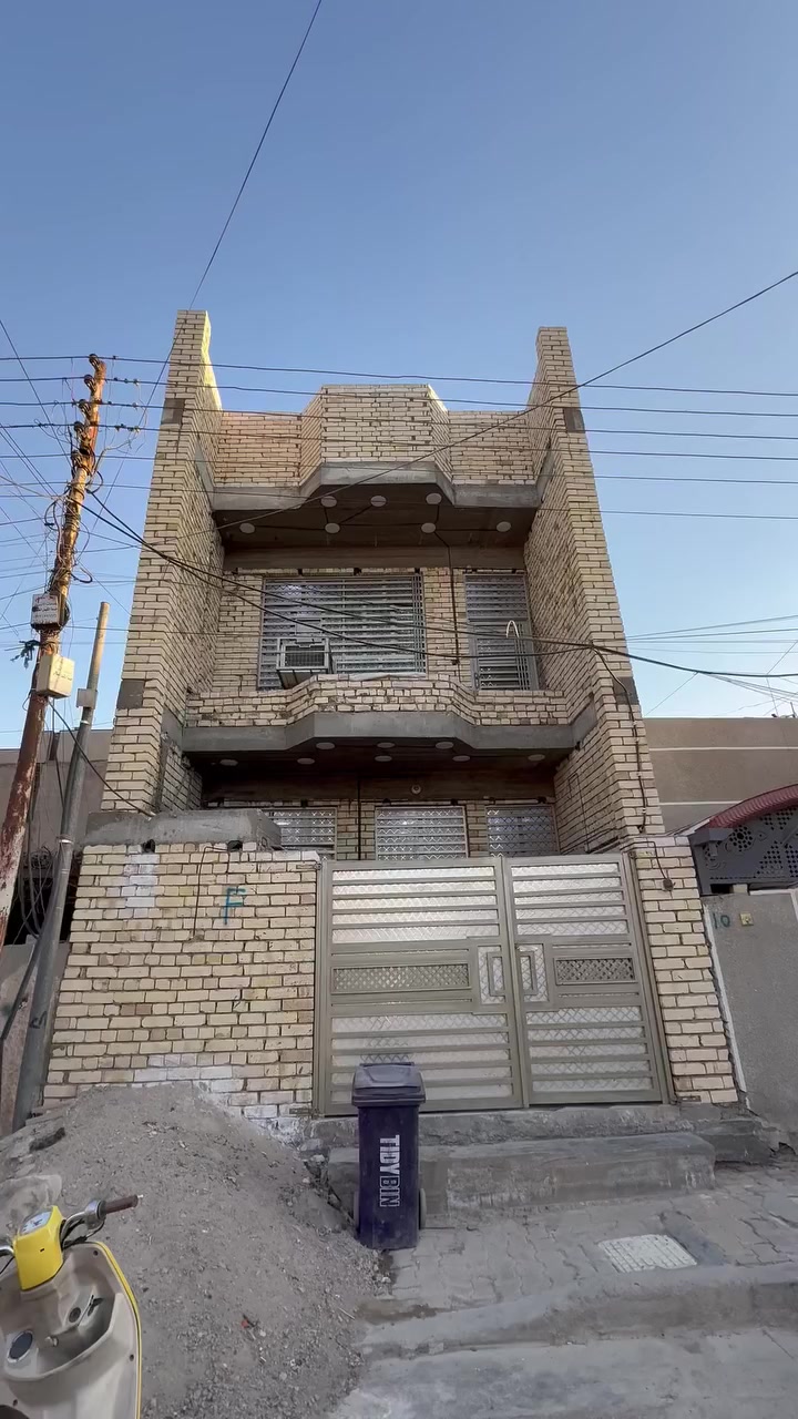 بسم الله الرحمن الرحيم / يتوفر بيت م 108 قرب التجاري بغداد الحسينيه طابو ملك صرف 
بناء جديد 2026 موقع كلش منتاز
البيت حرف تي / سعر البيت 122 
وبيه مجال مكتب الهيبه للعقار 
يتوفر جيمع عقارات الحسينيه 
***********
