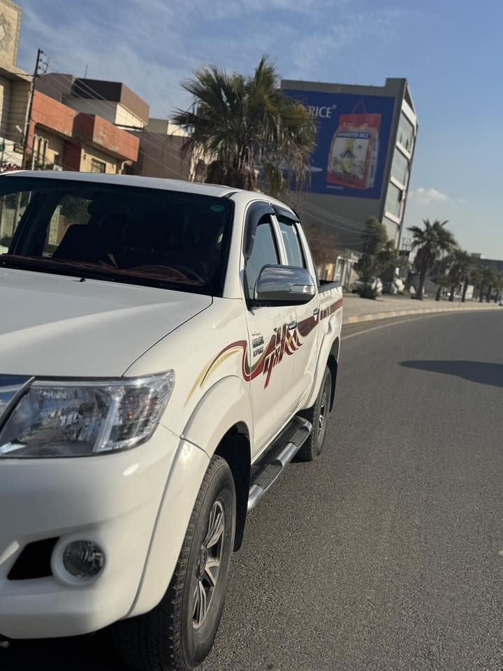 بيكم فور ويل موديل2013 جيهان محرك بس قبق خارجي مفتوح ماشي260سيارة خير من الله بيها صبغ بقط بدنة جوة جام الأمامي وبدنة بلبودي سعر190وبي مجال مكان موصل ***********
