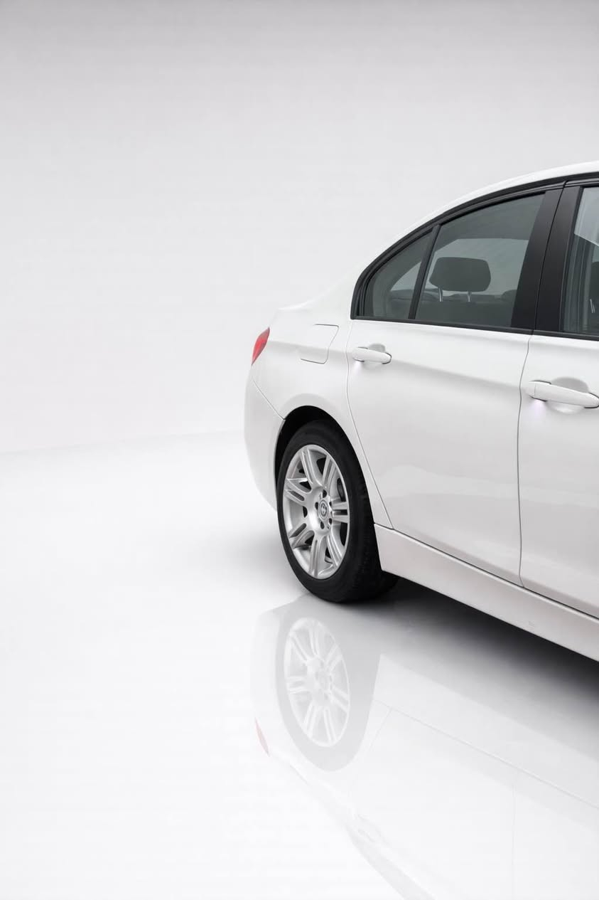 bmw 320i 
 اربع سلندر توربو  اقتصادي و قوي
رقم اربیل تحویل وکالة  بشرط 
گیر اوتوماتیک و عادي
تحکمات ستیرن 
شاشة
لایتات و بگ لایت لید 
باقي مواصفات معروفە 

بیهە شبرین صبغ بالجاملغ و شبر رأس بنید 
سعر ١٢٧٠٠$ 

مکان سلیمانیة
*********** السليمانية, العراق
