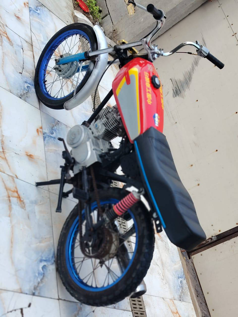 السلام عليكم دراجات تعمير استوى كملا كل نقص ما بيهن مكاين خير من الله ناعمه وشواه صناه البكان بالبصره قرمه علي دراجات مسموتات وكل نقص ما بيهن السعر 40 وبيهن مجال ***********
