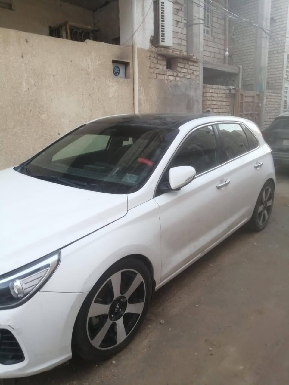 السلام عليكم الانترا هاش باك 2018  رقم واسط وارد امريكي حادث جاملق وبنيد مكلف بل نشر السعر المطلوب 97 للتواصل ***********
