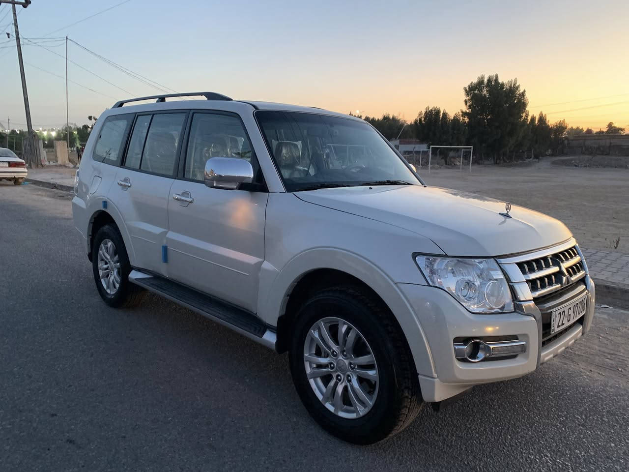 السلام عليكم
باجيرو مديل 2022 رقم اربيل الدولي بأسم شركة 

المواصفات::

& مكينةV6 3800 فئة GLS
& دفع رباعي 4X4
& كشنات جلد بيجي
& كشن السائق والصدر كهرباء
& تحكمات ستيرن ثلاث جهات
& شاشة كبيرة لمس
& كامرة دوارة
& حساسات خلفية
& لد نهاري + لد ليلي
& لايت زنون
& فتحة بالقمارة
& رقم مميز 97888
& سبيرها مانازل 
& طفاية + مثلث شركة
& بردة خلفية شركة
& مري شفط  
& ماشية60 حقيقي 120 جرس
& مانع انزلاق 
& تايرات ياباني اصل شركة
& گيجات ليزرية
 
السيارة بيها الچاملغ الخلفي جهة السايق صبغ بس ع شرط مو ضربة يعني الدعامية كفاله وقبق الجنطة كفاله وحتى البگ لايت كفاله شخط اثناء التنزيل ومصلح كما موضح بالصورة واما الباقي مكفول كفاله عامة حتى من الصدعة والشخط وسونارها موجود 
 
السعر:: 265$ 
وبي مجال بسيط 

رقم الهاتف *********** متواجد على الفيس
