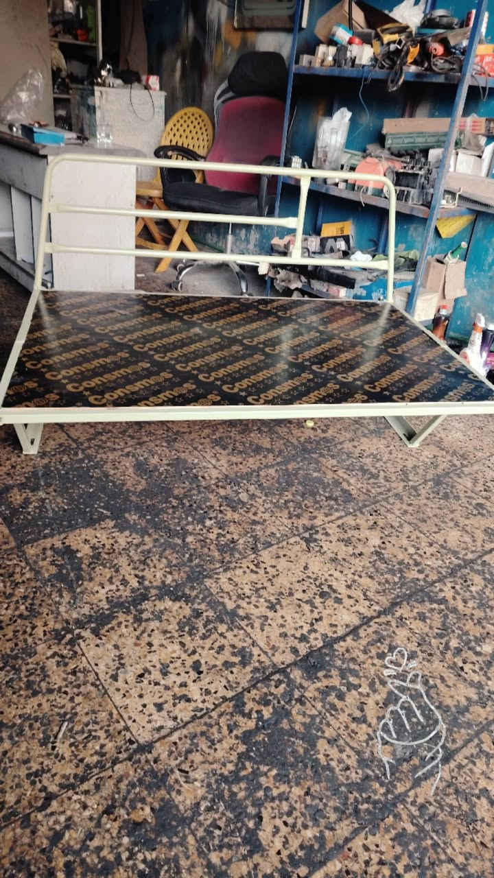 السلام عليكم
عمل قاطع باترول لتقسيم الصندوق
مجمع مشن
مركز صيانه سفاري كروب 
***********
تفيد طلعات الصيد وكشتات البر كلش مفيده
السعر 250 الف 👍
