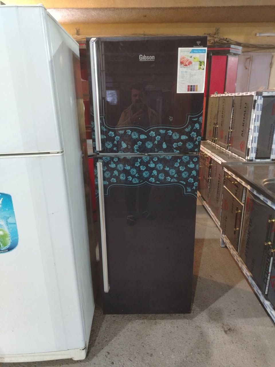 اسئل واجاوبك المكان بغداد الجديدة هذا رقمي ابو علي *********** بي جميع برامج النت
