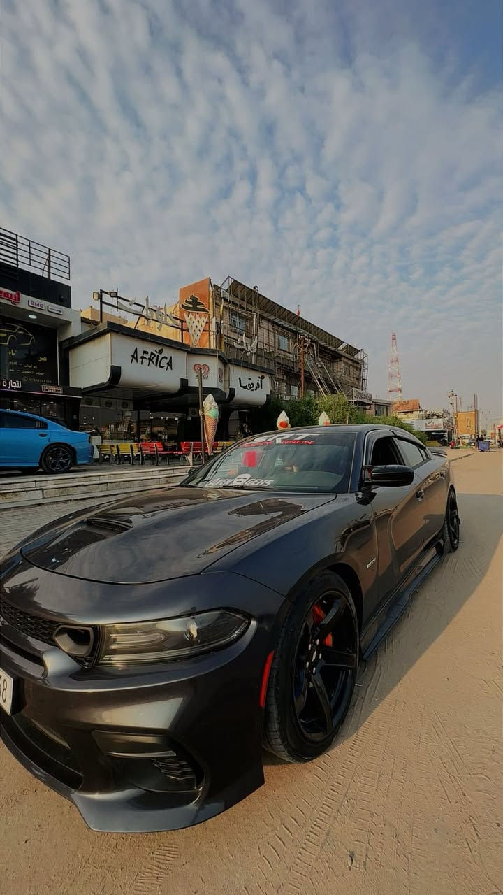 جارجر موديل ١٦ هيمي٥٧٠٠  كفالة من الضربة فقط جاملق ايمن صبغ بدون ضربه رقم بصرة ***********
