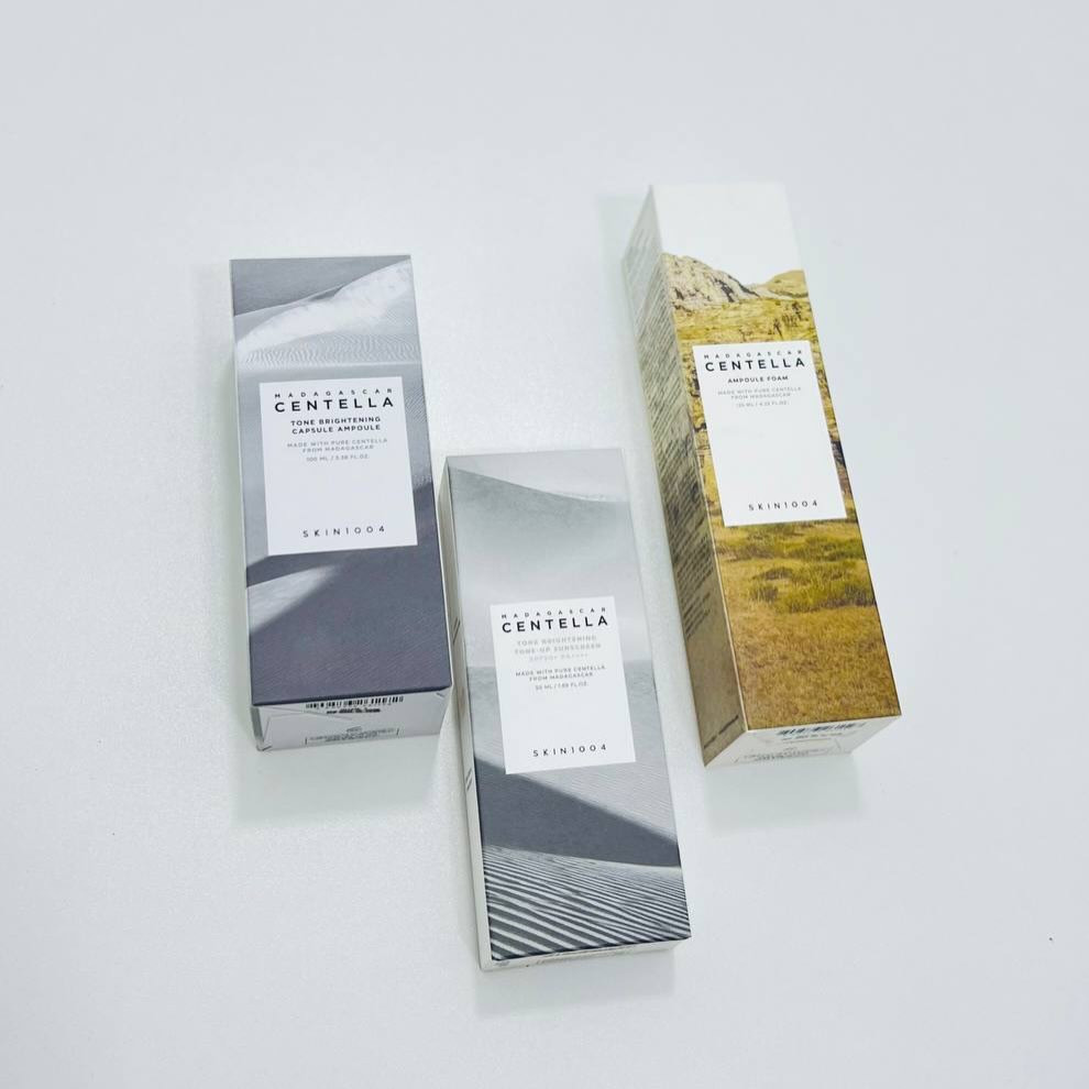 ✨ عرض ثلاثي كوري من Centella ✨ لتفتيح البشرة وأزالة الرؤس 🇰🇷 🇰🇷
روتين متكامل ينطيج حماية تنظيف توحيد لون البشرة ⚡⚡
🧴 غسول سنتيلا
ينظّف بعمق ويعالج الرؤوس والمسام بدون ما ينشف البشرة. 
🧴 سيروم سنتيلا
يعالج التصبغات وآثار الحبوب، يوحّد لون البشرة ويزيد النضارة. 
🧴☀️ واقي شمس سنتيلا الكوري 
ترطيب + حماية يومية من الشمس spf 50🛡️✨

📩 للحجز والاستفسار راسلينا عالخاص 🫶🏻


**إذا كنت صاحب هذا الإعلان وتريد حذفه لأي سبب، رجاءا أرسل رسالة إلى الدعم الفني**