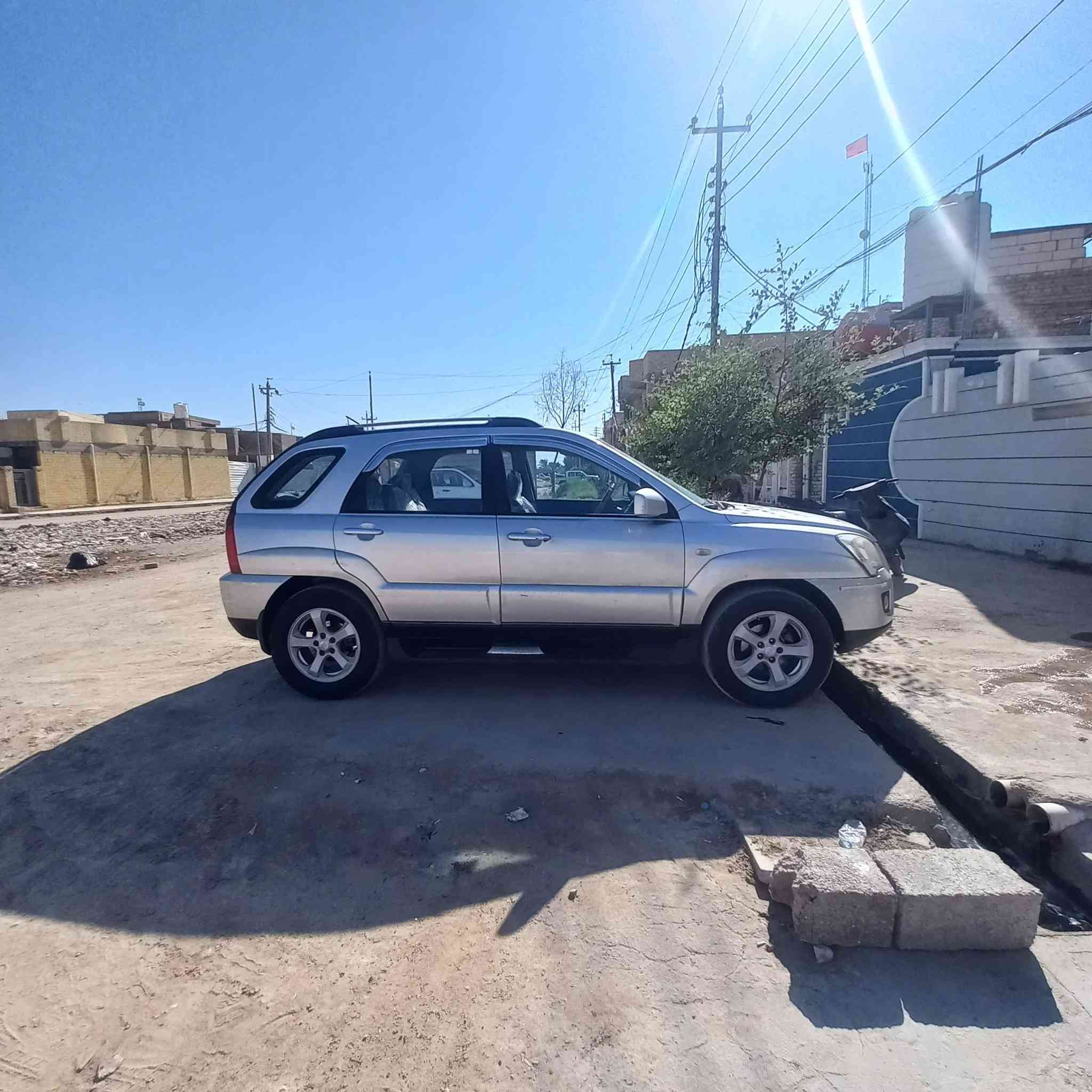 سبورتج كوري سياره جاهزة موديل 2009رقم بغداد تحويل محرك مامفتوح 4اسلندر المرغوب سنوية لغاية 2028 السياره بل ناصريه السعر 112ورقه وبيها مجال الفحص مرفق مع الصور لاستفسار ***********
