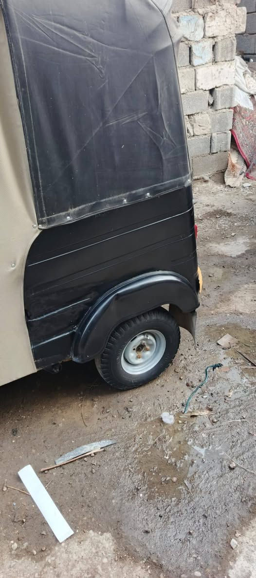 السلام عليكم 2015 شهر 12 مكينه 20 خير من يم الله المكان بغداد الشعب ***********
