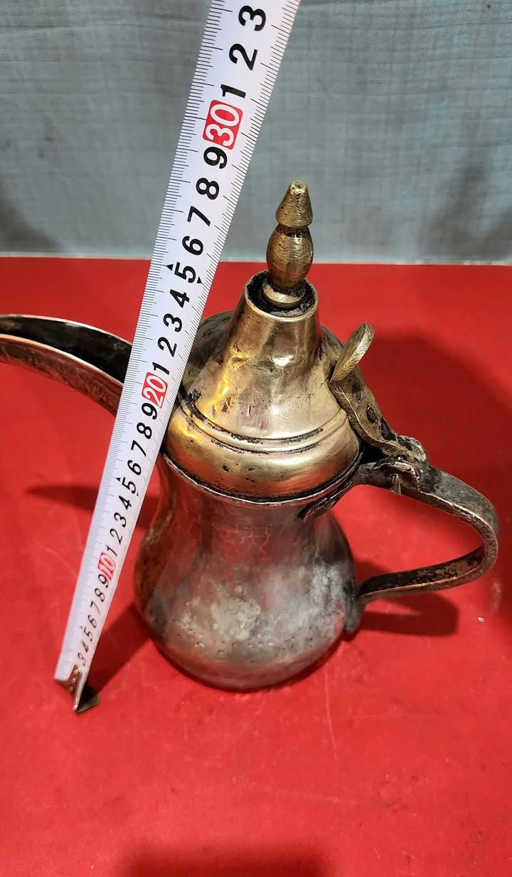 السلام عليكم
دلال عدد 2 نحاس احمر شغل بغدادي قديم بدون ختم وزن ثقيل اضرار بسيطه بالقبقات موضحه بالصور السعر 200 الف نهائي مكاني بغداد


**إذا كنت صاحب هذا الإعلان وتريد حذفه لأي سبب، رجاءا أرسل رسالة إلى الدعم الفني**