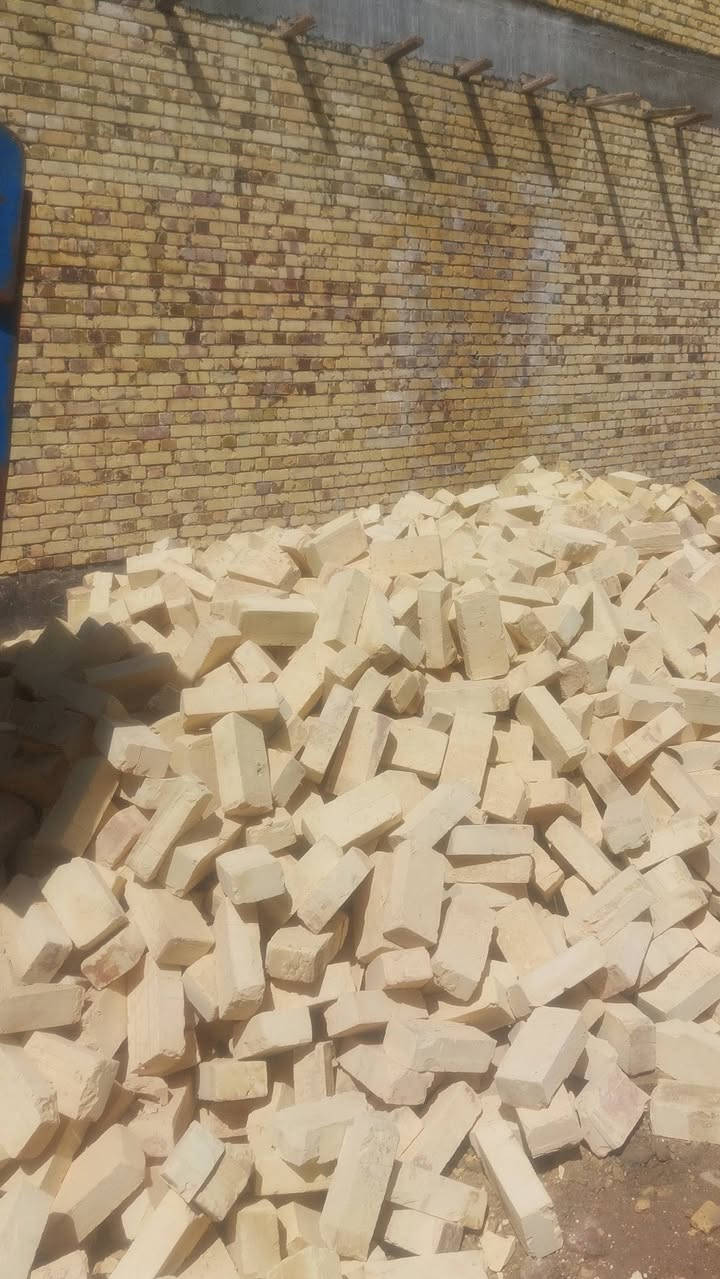 سلام عليكم ورحمة الله وبركاته اخوان طابوكه فوللل 🧱 يوجد لدينا طابوكه الطيب وكصيبه شرط المكلاب  وتوصيل 🧱 بصره /عماره انواع طابوق /انجكتر +بيرنه شرط القوه💪 ولون وركن يوجد الدينا تك و سكس لاتصال🤳*********** وتساب... (ملاحظه السعر ٤٧٥ واصل
