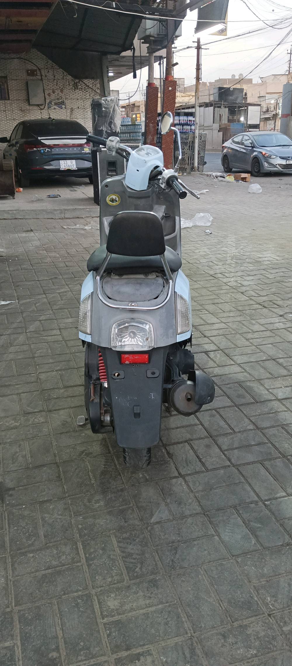 ماكس بوليس نوزل
سمائي داخل رصاصي
كفالة عامة 
مابيها كل نقص كهربائيات شغالة 
الدراجة نشطة 
افول كلة محسن
السعر 850 وبيها مجال حك الجية
عنوان بغداد مدينة الصدر الاورفلي
