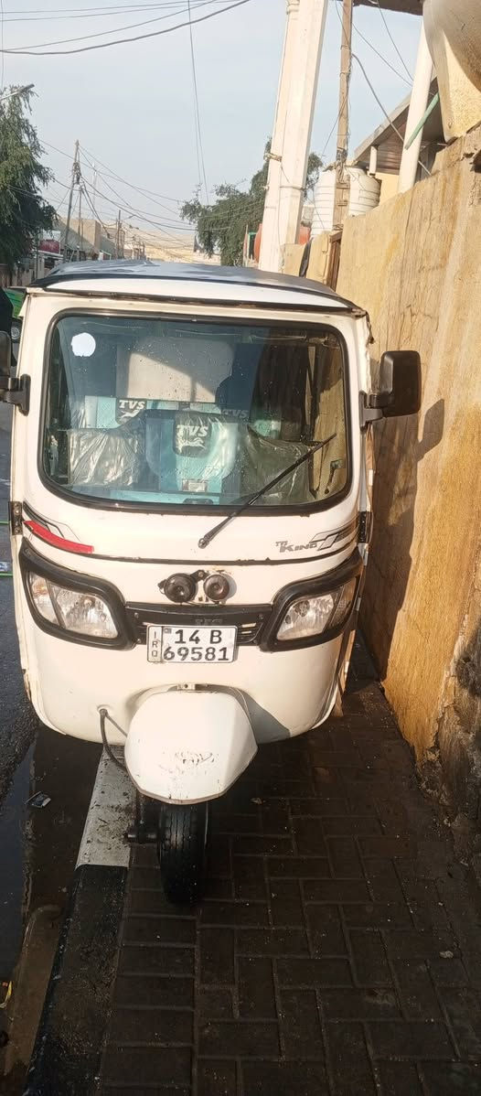 السلام عليكم تكتك للبيع
موديل 21 تكتك مجفتى مره وحده قبل سبوع جفتت 
بيها خياس قليل ما بيها معجون ولا صبغ 
السعر 5750 وبيها مجال قليل رقم وسنويه بسمي 
رقمي *********** بس تصال
